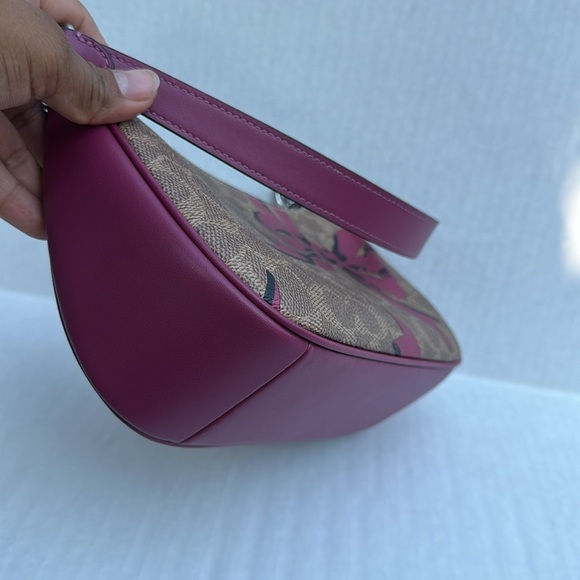 New COACH Teri Shoulder Bag In Signature Canvas With Bow Print - Picture 8 of 9